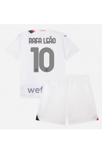 AC Milan Rafael Leao #10 Jalkapallovaatteet Lasten Vieraspeliasu 2023-24 Lyhythihainen (+ Lyhyet housut)
